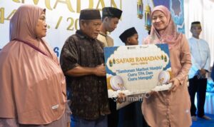 timah apresiasi guru ngaji dan marbot masjid