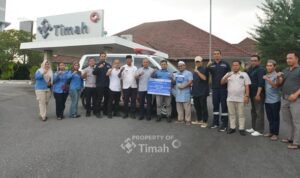 pt timah serahkan ambulans untuk warga temberan